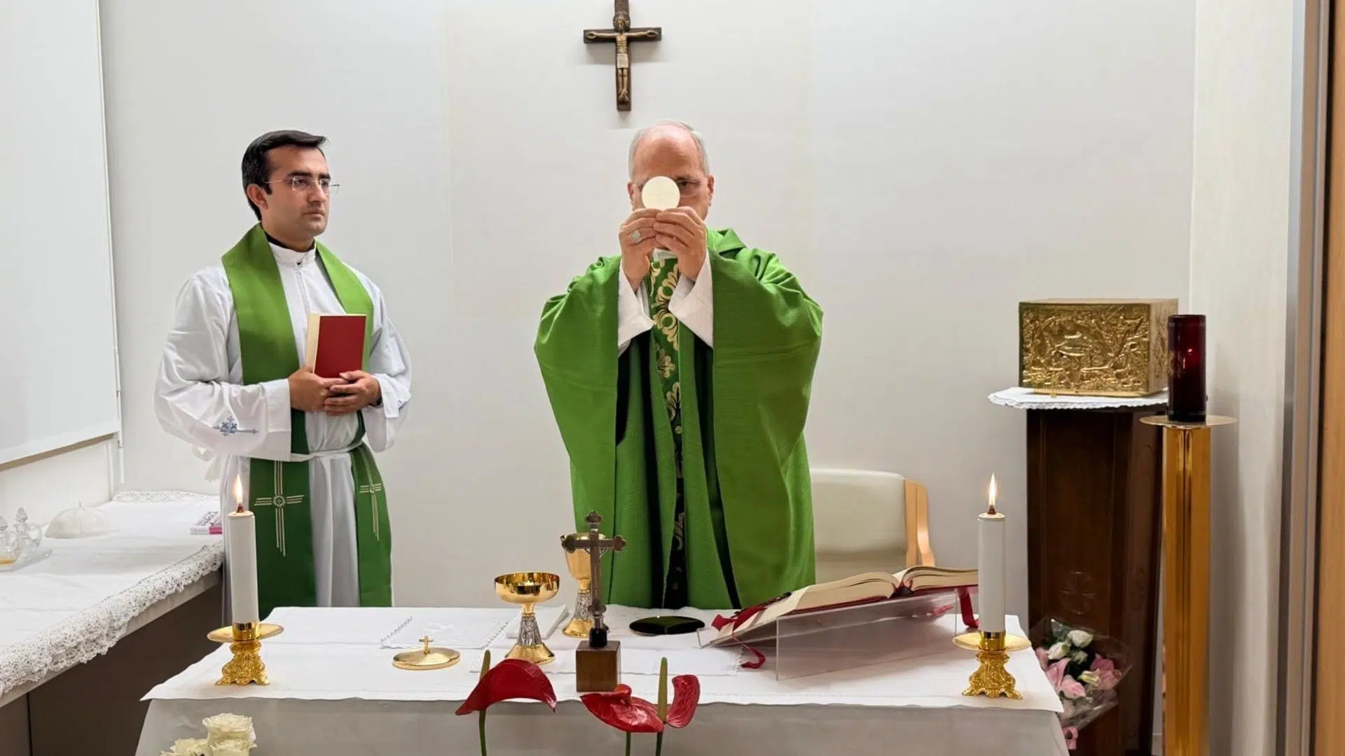 papa messa ospedale