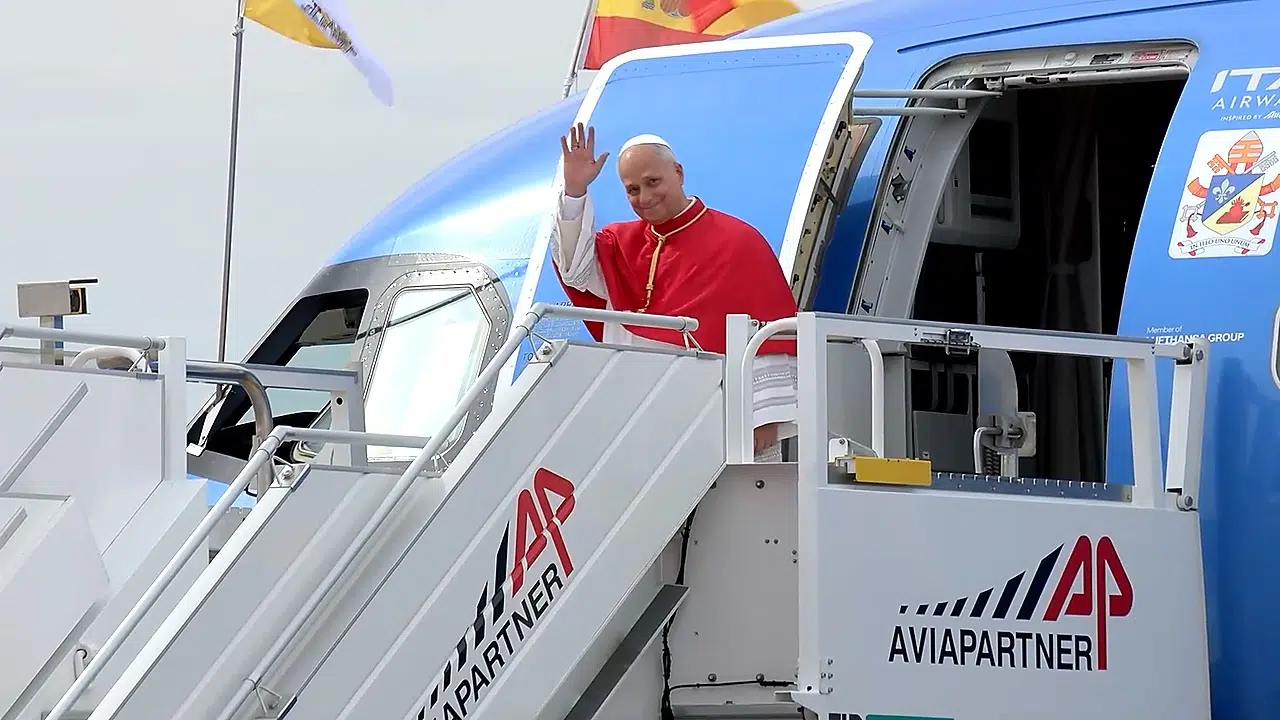 Thumbnail for CONFIRMED: Pope Leo XIV Will Travel to Latin America Despite His Lung Surgery